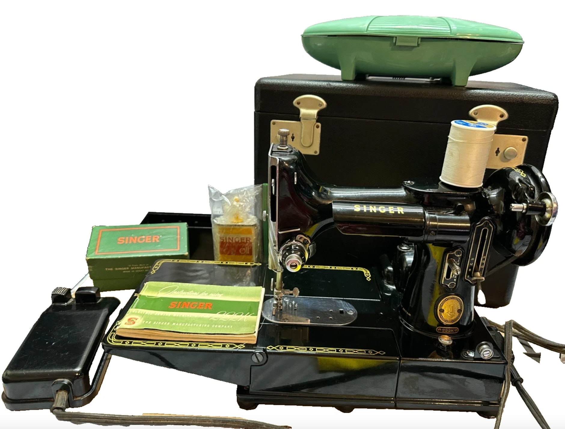 Vintage 1954 Singer 222K Featherweight Sewing Machine โ Tested & Working โ Portable Classic Sewing Machine
