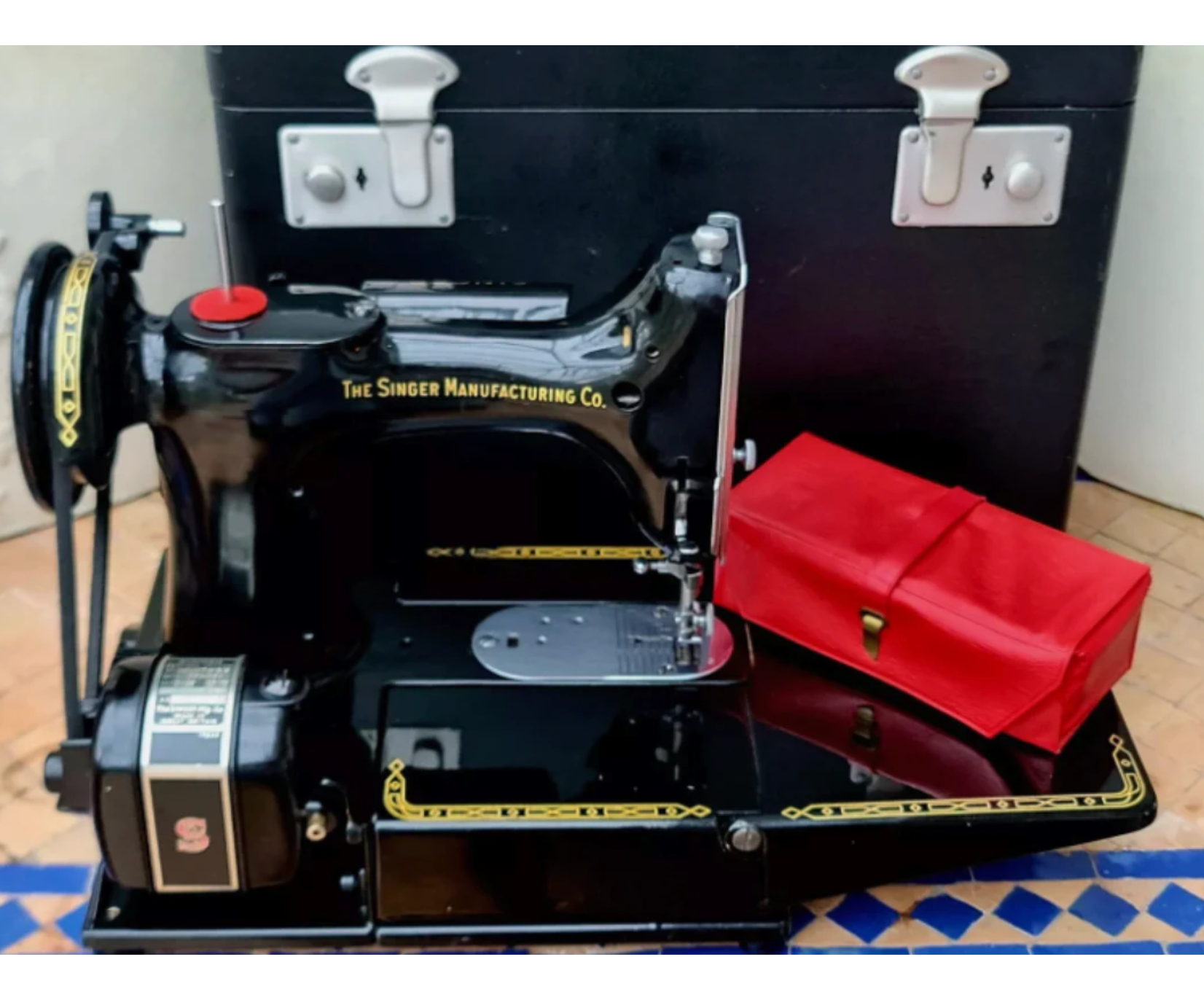 Rare 1959 Singer Featherweight 222K Free-Arm Sewing Machine | Fully Serviced Vintage Collector’s Set | Serial EP759385 | With Zigzagger & Accessories