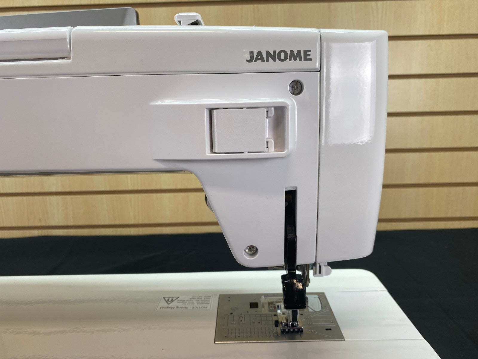 Janome Continental M8 Professional Quilting Sewing Machine + ASR Stitch Regulator & Extension Table