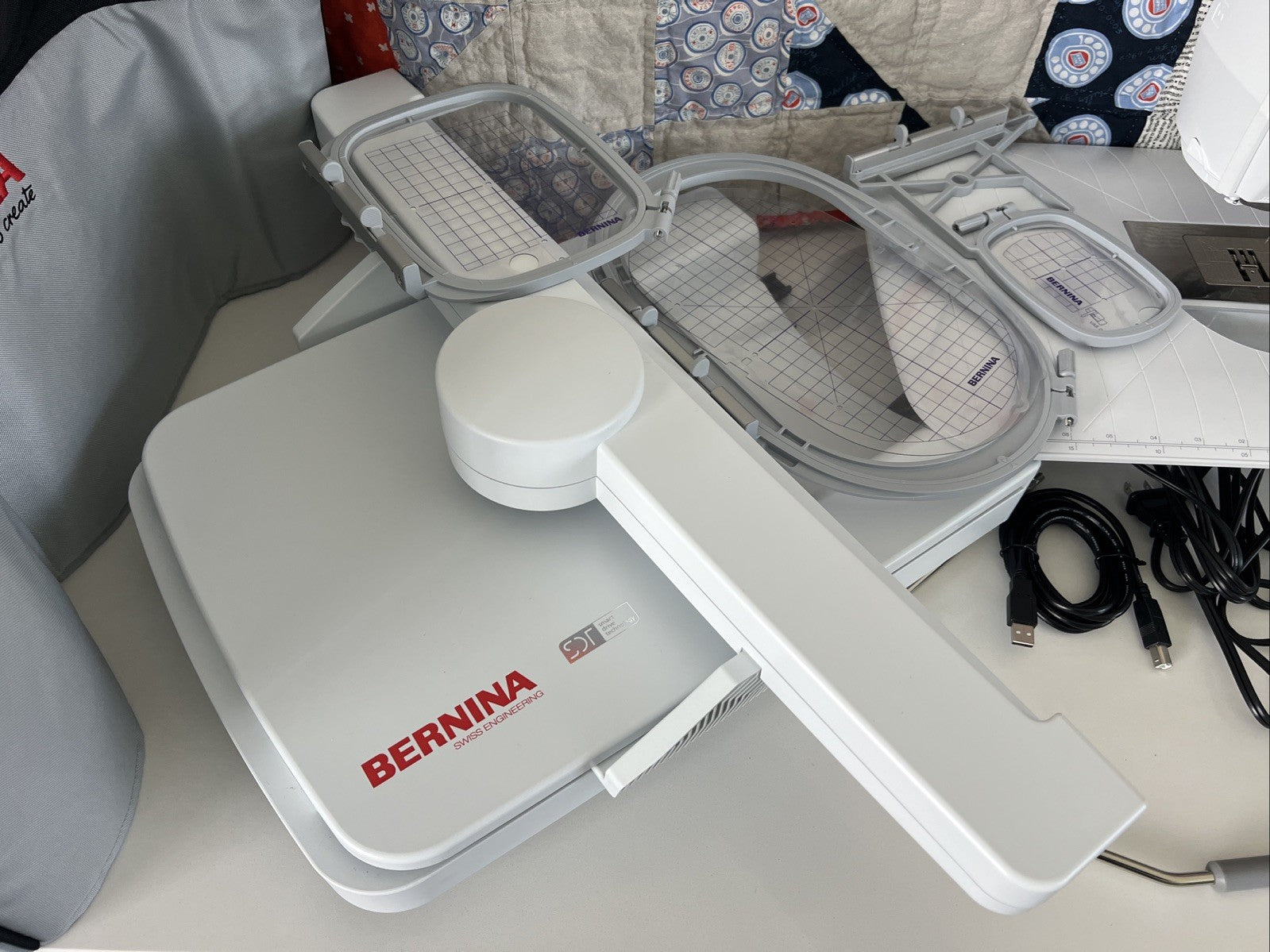 Bernina B 880 Plus Sewing and Embroidery Machine | 2022 Professionally Serviced | Includes SDT Unit