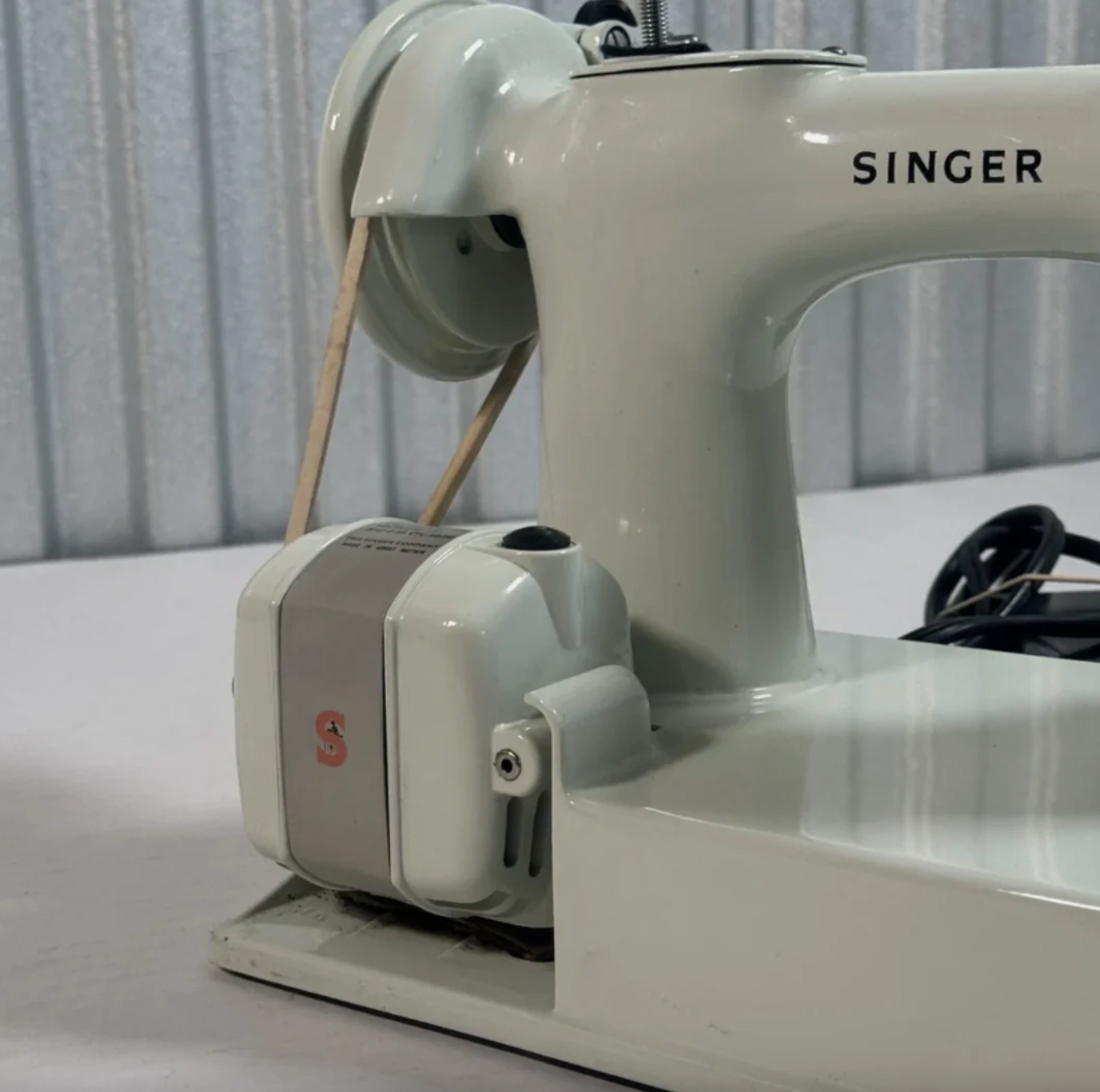 Rare 1964 White Singer 221 Featherweight – Red “S” Badge – All Original with Case & Key