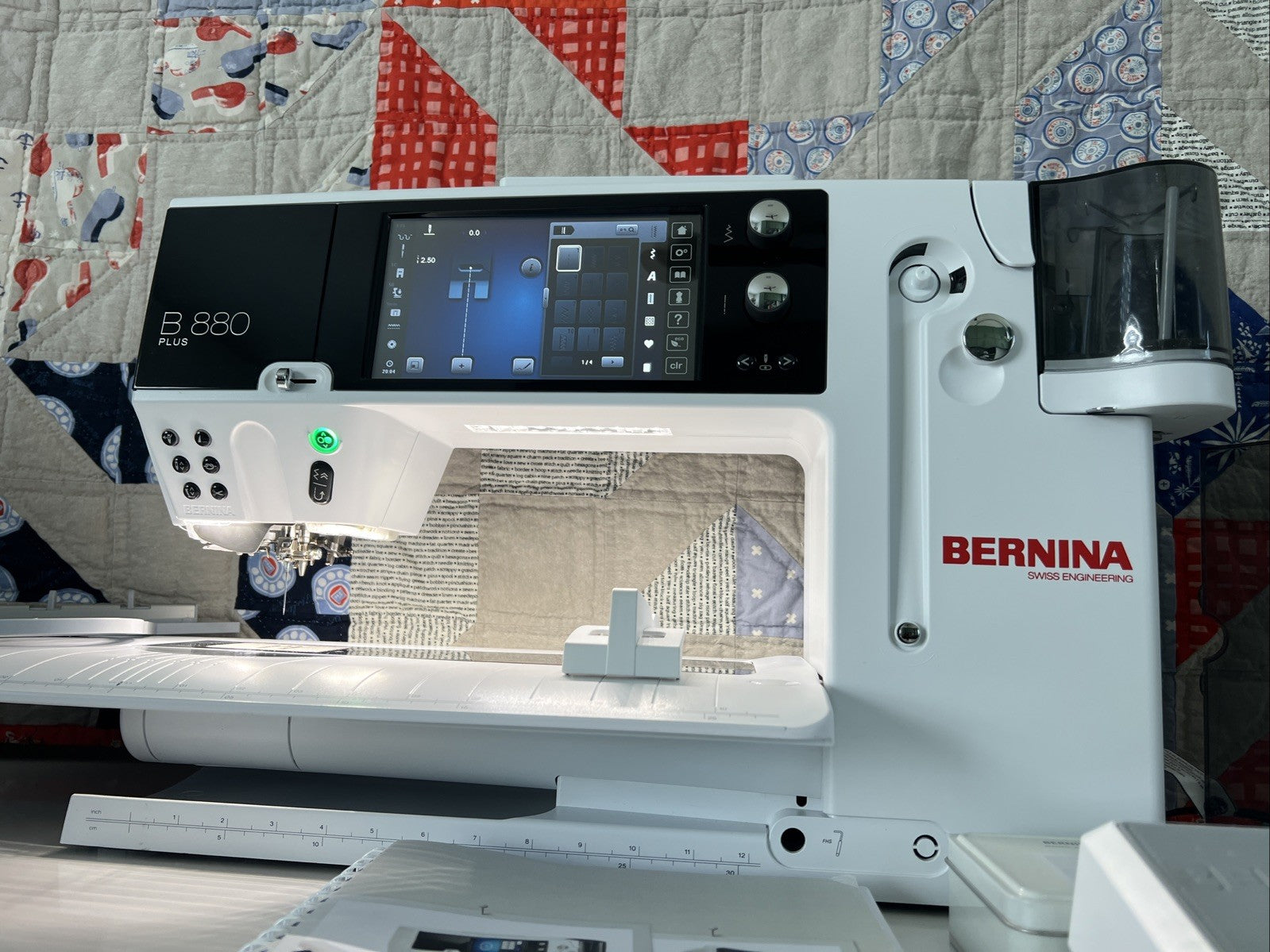 Bernina B 880 Plus Sewing and Embroidery Machine | 2022 Professionally Serviced | Includes SDT Unit