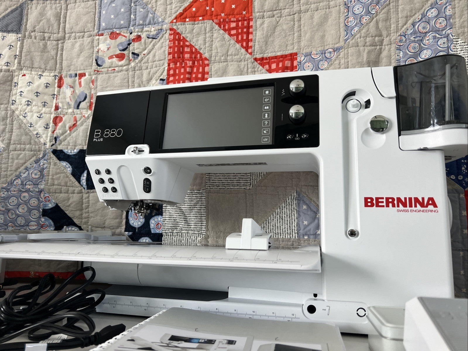 Bernina B 880 Plus Sewing and Embroidery Machine | 2022 Professionally Serviced | Includes SDT Unit