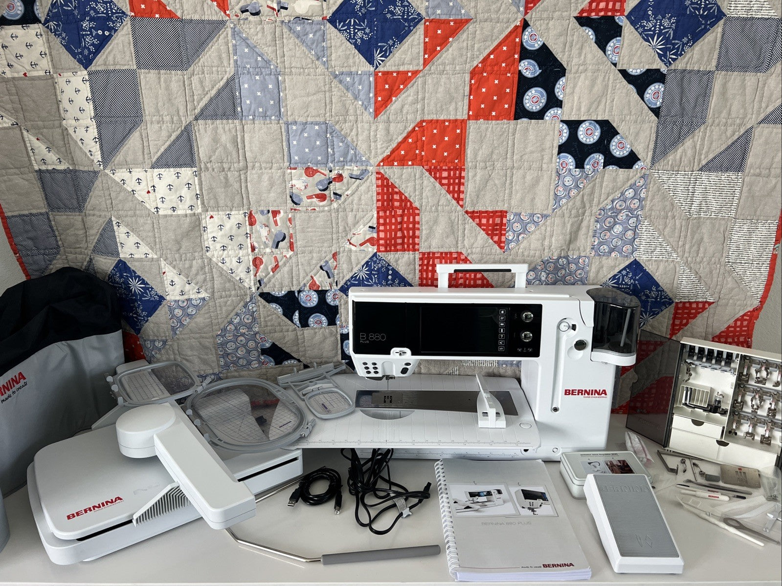 Bernina B 880 Plus Sewing and Embroidery Machine | 2022 Professionally Serviced | Includes SDT Unit